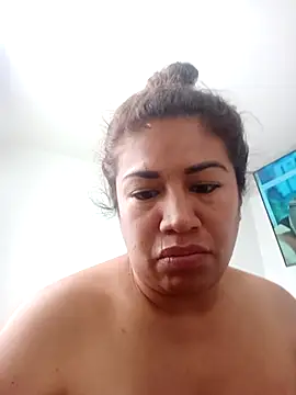 eva vidal  online show from June 3, 2026, 2:33 pm