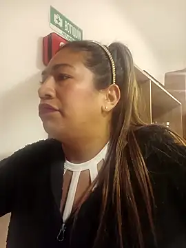 eva vidal  online show from May 26, 2026, 11:47 pm