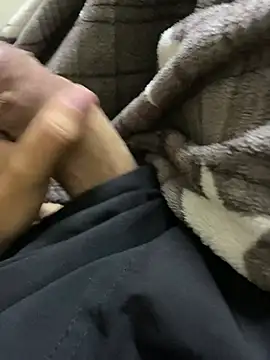 jfantamas online show from April 28, 2026, 2:27 am