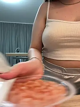 heavenly charm online show from February 25, 2026, 3:01 pm