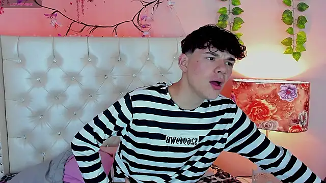 Philippsx online show from March 21, 2026, 6:47 am