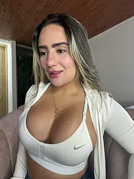 Miilana  online show from June 7, 2026, 9:31 pm