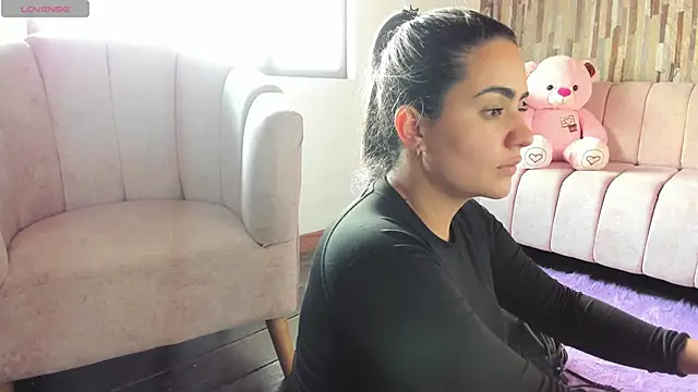 Miilana  online show from March 14, 2026, 6:36 pm