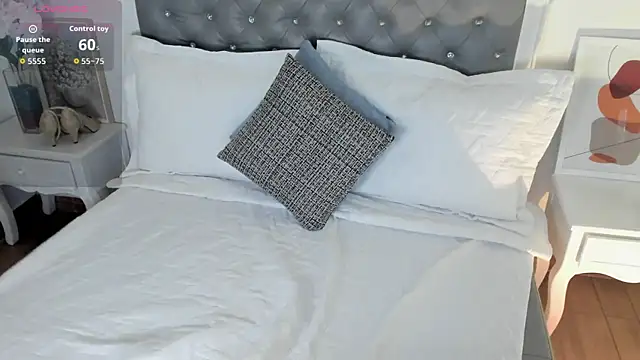 Aisha Haddad online show from March 5, 2026, 2:24 pm