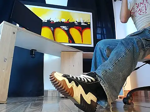 Snapshot of jullian_ricci chatting on February 14, 2026, 7:47 pm jullian ricci online show from February 14, 2026, 7:47 pm