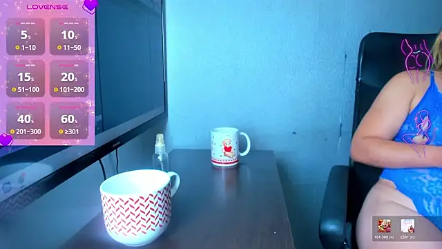 Jhoselinee online show from March 6, 2026, 7:20 pm