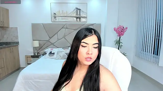 calyptra lux online show from February 26, 2026, 7:25 pm