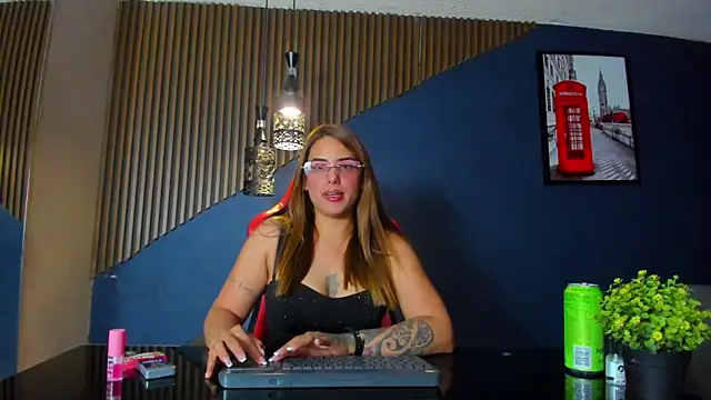 EmiilyMoss online show from March 6, 2026, 7:09 pm