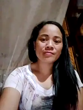 molly-xx online show from April 3, 2026, 11:16 am