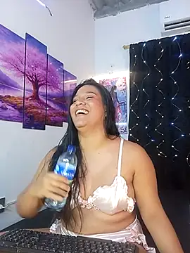 ZoeParcker online show from April 1, 2026, 9:23 pm