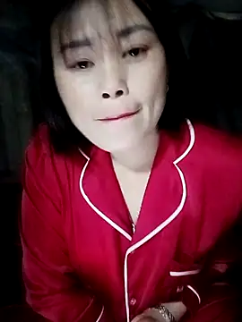 luna-rosax online show from March 13, 2026, 1:05 pm