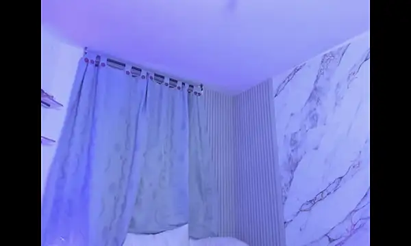 RaiderandRoxie1 online show from February 26, 2026, 11:05 pm