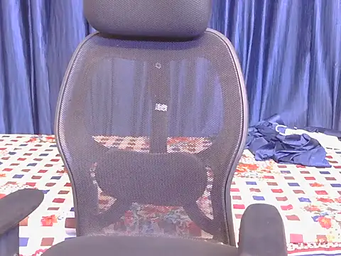 its-sarika01 online show from April 18, 2026, 6:38 am