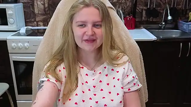 Snapshot of AnitaXVine chatting on June 15, 2026, 7:57 pm AnitaXVine online show from June 15, 2026, 7:57 pm