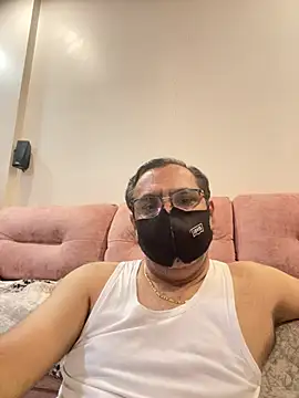 Snapshot of maleattention chatting on April 30, 2026, 3:52 pm maleattention online show from April 30, 2026, 3:52 pm