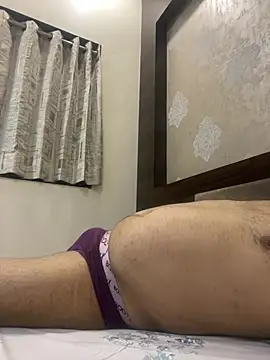 Snapshot of maleattention chatting on March 12, 2026, 5:17 pm maleattention online show from March 12, 2026, 5:17 pm