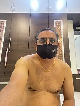 Snapshot of maleattention chatting on April 2, 2026, 6:47 pm maleattention online show from April 2, 2026, 6:47 pm