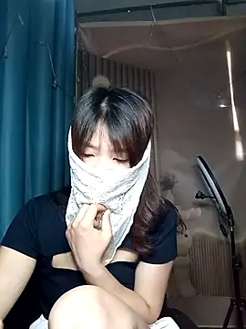 Girl-crazy1 online show from April 11, 2026, 5:37 am