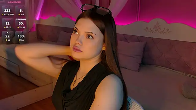 BonieSmith online show from April 13, 2026, 6:28 am