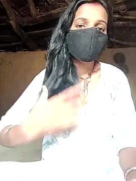 Desi Couple P online show from April 28, 2026, 5:12 am