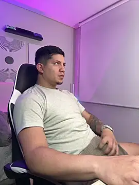  robertobaggioo online show from March 21, 2026, 12:20 pm