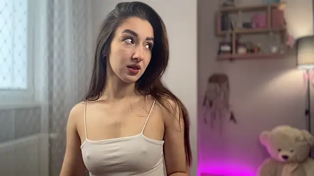  JaneMoon  online show from April 18, 2026, 7:22 am