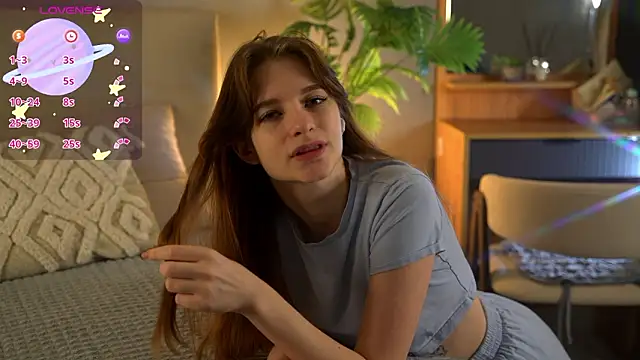 Jenniferr  online show from March 1, 2026, 3:12 pm