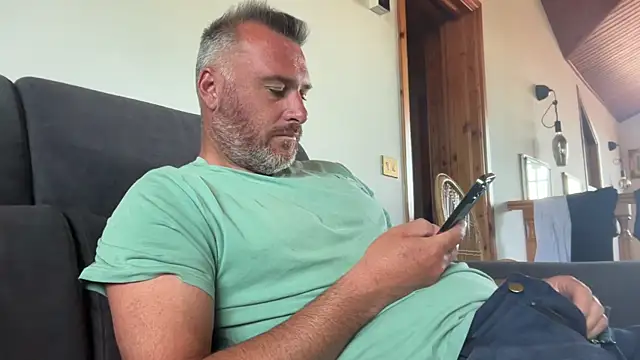 marcovik1 online show from May 21, 2026, 10:23 am