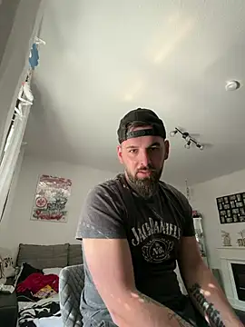 xxxsharkexxx online show from March 23, 2026, 11:10 am