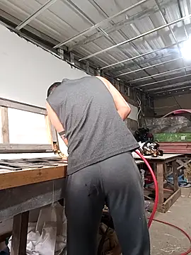 Snapshot of lenin9 chatting on March 12, 2026, 8:46 pm lenin9 online show from March 12, 2026, 8:46 pm