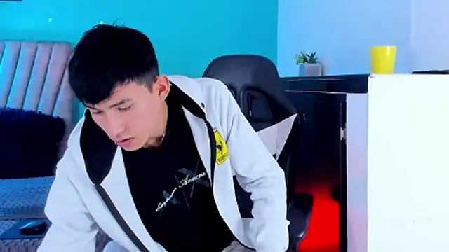 Snapshot of NicolasTorrez chatting on February 21, 2026, 2:08 pm NicolasTorrez online show from February 21, 2026, 2:08 pm