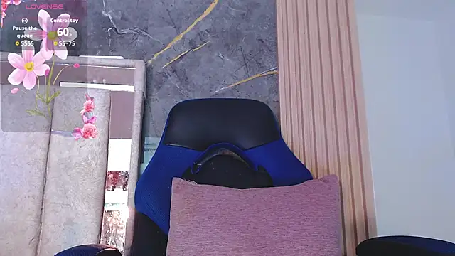 Hazumi Tsu online show from March 18, 2026, 9:15 pm