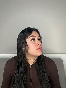 Snapshot of Lina_888 chatting on March 4, 2026, 7:43 pm Lina 888 online show from March 4, 2026, 7:43 pm