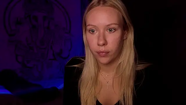 Snapshot of pureeangel chatting on March 4, 2026, 8:05 pm pureeangel online show from March 4, 2026, 8:05 pm