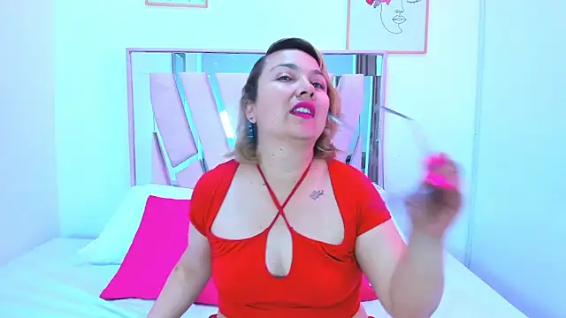 DariaLuca online show from April 20, 2026, 11:35 am