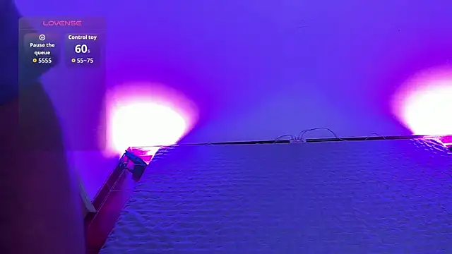 JhonnyRey27 online show from March 3, 2026, 1:12 am