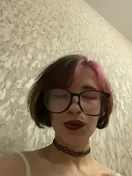 analcutie online show from February 13, 2026, 1:27 am