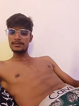 Snapshot of kaushikhotty chatting on July 13, 2026, 6:24 am kaushikhotty online show from July 13, 2026, 6:24 am