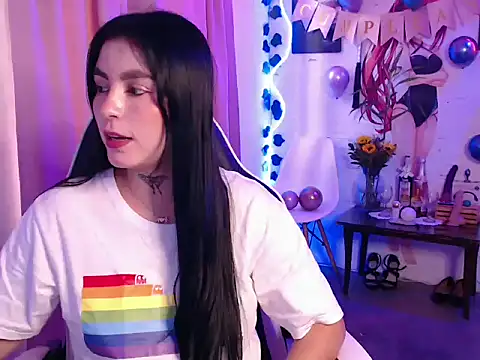 Snapshot of JanineRae chatting on February 22, 2026, 7:04 pm JanineRae online show from February 22, 2026, 7:04 pm