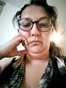  Saraqueen online show from February 28, 2026, 4:50 pm