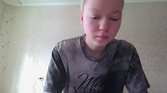 BabyyDolll  online show from February 26, 2026, 10:43 pm