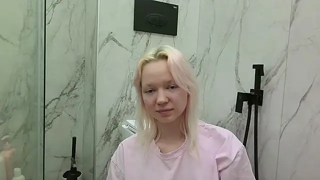 BabyyDolll  online show from February 14, 2026, 11:10 am