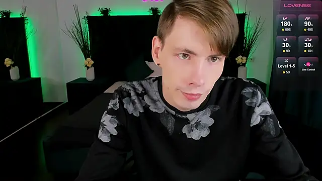 Snapshot of Erick_Wilson chatting on November 26, 2025, 6:35 am Erick Wilson online show from November 26, 2025, 6:35 am