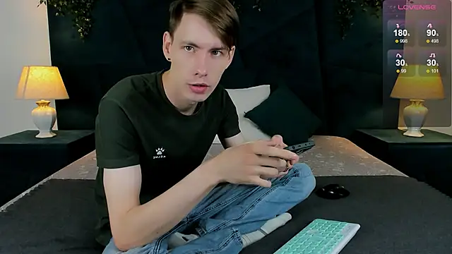 Snapshot of Erick_Wilson chatting on November 22, 2025, 5:06 am Erick Wilson online show from November 22, 2025, 5:06 am