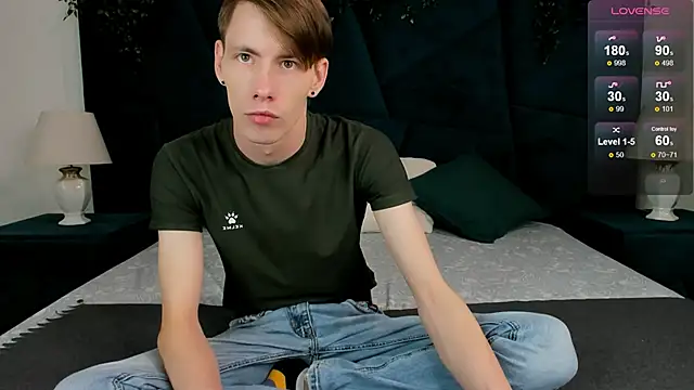 Snapshot of Erick_Wilson chatting on November 24, 2025, 5:29 am Erick Wilson online show from November 24, 2025, 5:29 am