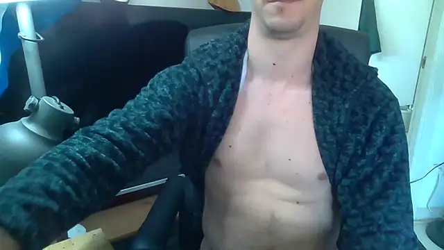 Snapshot of biiisexxx chatting on February 15, 2026, 11:31 am biiisexxx online show from February 15, 2026, 11:31 am