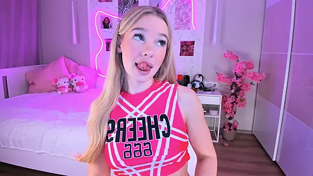 Ella Lane online show from April 3, 2026, 3:13 am