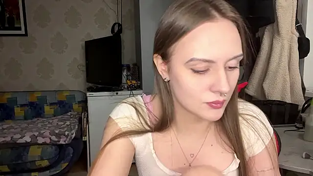 Snapshot of KelliLuepke chatting on March 4, 2026, 2:36 pm KelliLuepke online show from March 4, 2026, 2:36 pm