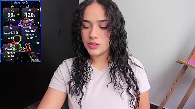 Snapshot of love_kriss chatting on February 26, 2026, 5:24 pm love kriss online show from February 26, 2026, 5:24 pm