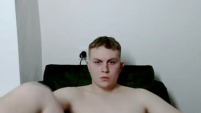 Snapshot of MrHeat_ chatting on February 28, 2026, 7:57 pm MrHeat online show from February 28, 2026, 7:57 pm